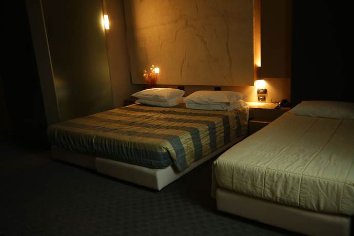 Imagen de la habitación del Hotel Bes Cremona Soncino. Foto 12