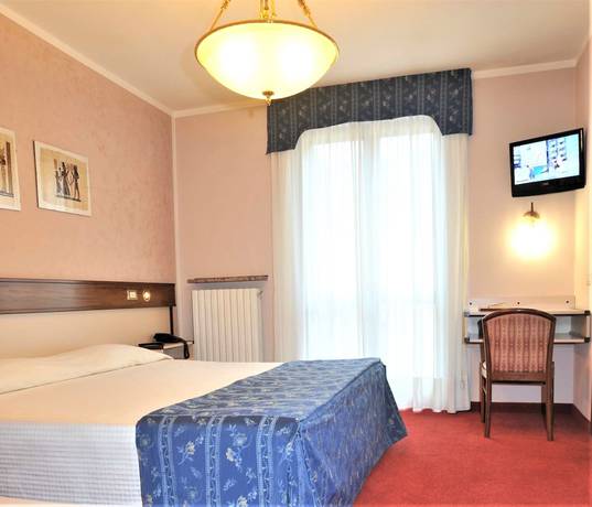 Imagen de la habitación del Hotel Bes Papa San Pellegrino Terme. Foto 6