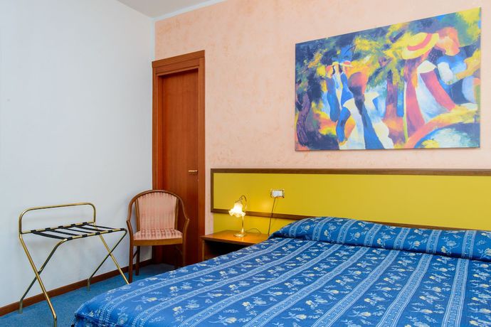 Imagen de la habitación del Hotel Bes Papa San Pellegrino Terme. Foto 9