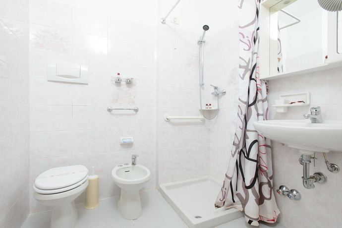 Imagen de la habitación del Hotel Bes Papa San Pellegrino Terme. Foto 19