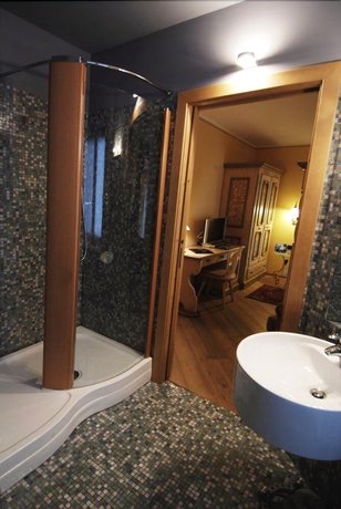 Imagen de la habitación del Hotel Bes and Spa. Foto 11