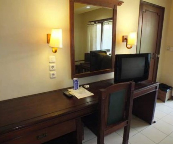 Imagen de la habitación del Hotel Besakih Beach. Foto 9