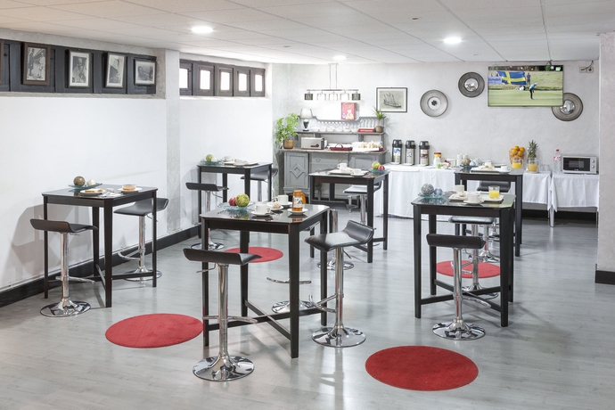 Imagen del bar/restaurante del Hotel Besaya, Torrelavega. Foto 2