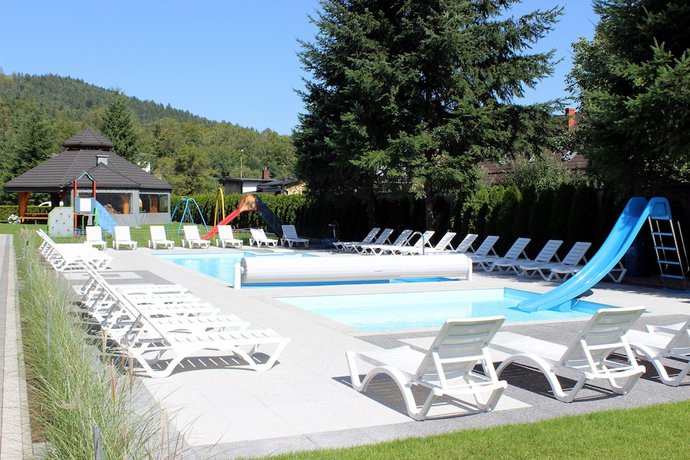 Imagen de la piscina del Hotel Beskidian. Foto 20