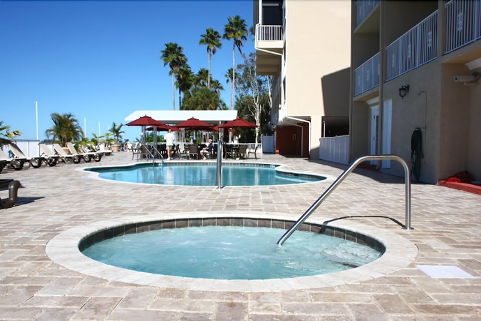 Imagen de la piscina del Hotel Beso Del Sol Resort. Foto 19