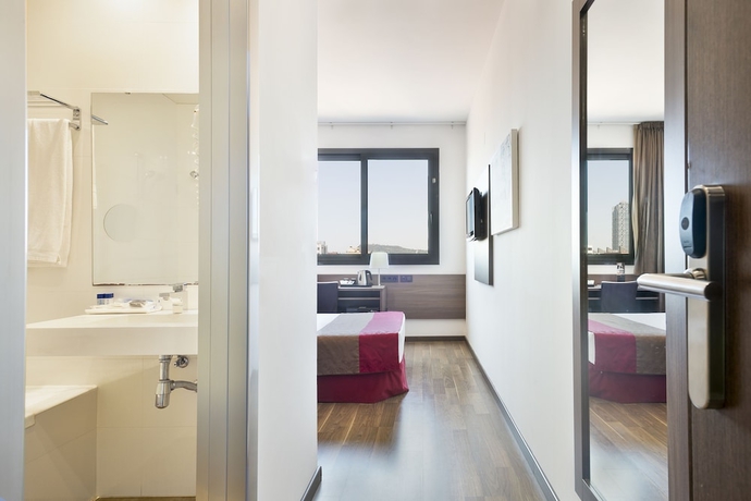 Imagen de la habitación del Hotel Best 4 Barcelona. Foto 3