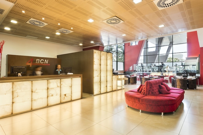 Imagen de los interiores del Hotel Best 4 Barcelona. Foto 15
