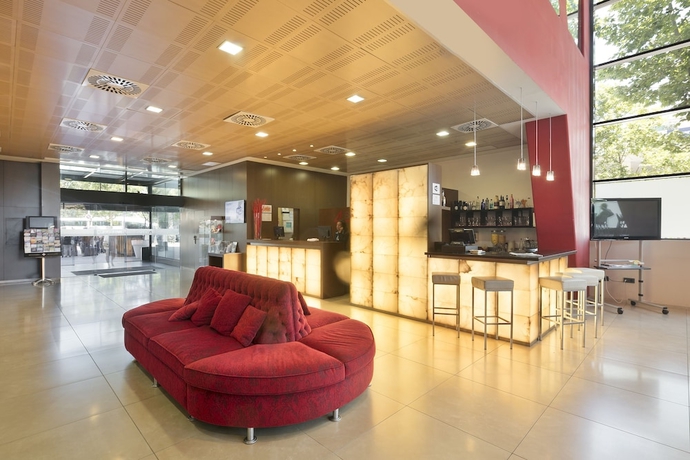 Imagen de los interiores del Hotel Best 4 Barcelona. Foto 16