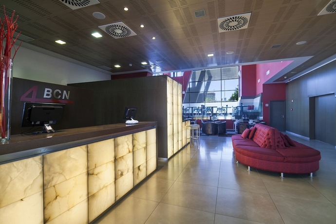 Imagen de los interiores del Hotel Best 4 Barcelona. Foto 17
