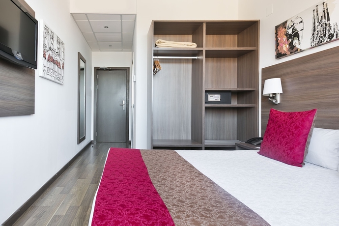 Imagen de la habitación del Hotel Best 4 Barcelona. Foto 6