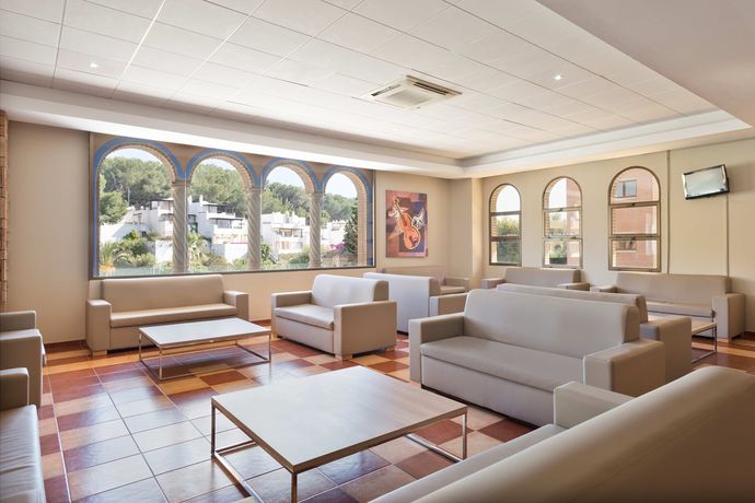 Imagen de los interiores del Hotel Best Alcazar. Foto 20