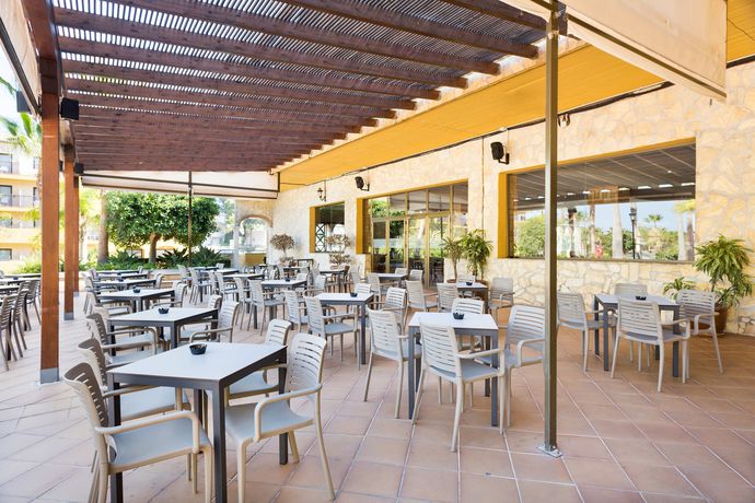 Imagen del bar/restaurante del Hotel Best Alcazar. Foto 4