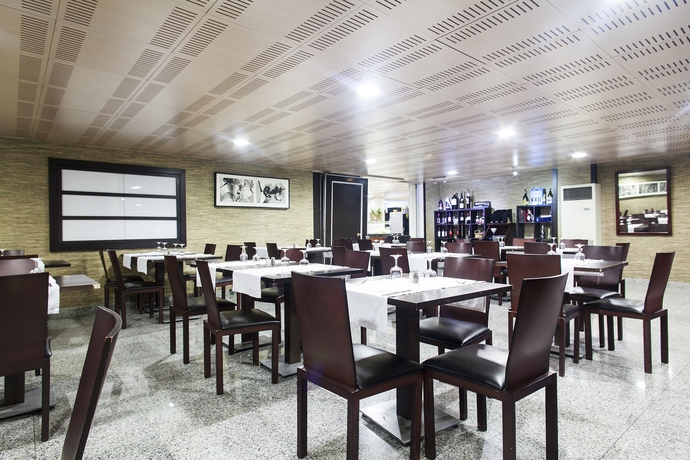 Imagen del bar/restaurante del Hotel Best Andorra Center. Foto 3