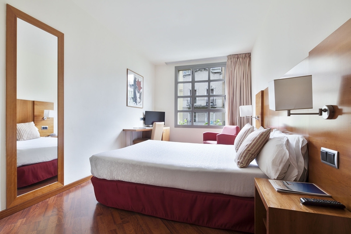 Imagen de la habitación del Hotel Best Aranea. Foto 9