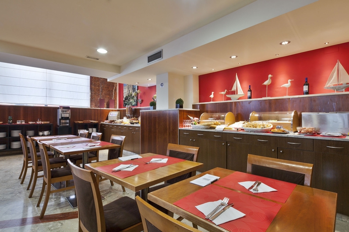 Imagen del bar/restaurante del Hotel Best Aranea. Foto 6