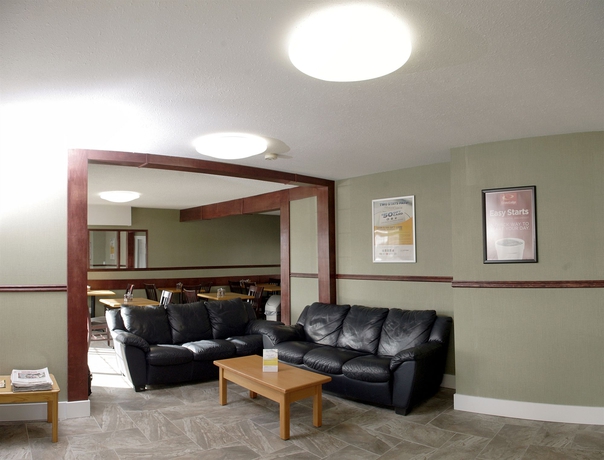 Imagen de los interiores del Hotel Best Budget Inn and Suites. Foto 9