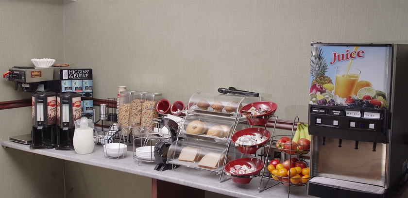 Imagen del bar/restaurante del Hotel Best Budget Inn and Suites. Foto 3