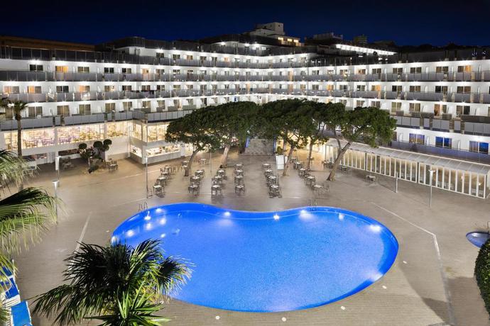 Imagen de los exteriores del Hotel Best Cap Salou. Foto 5