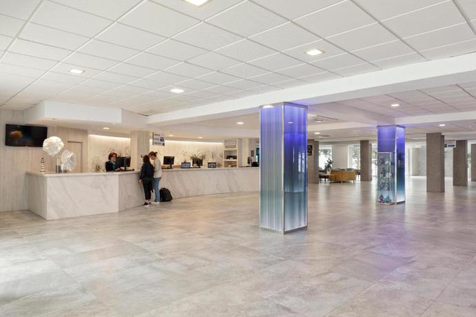Imagen de los interiores del Hotel Best Cap Salou. Foto 8