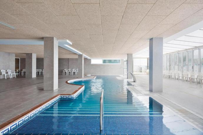 Imagen de la piscina del Hotel Best Cap Salou. Foto 13