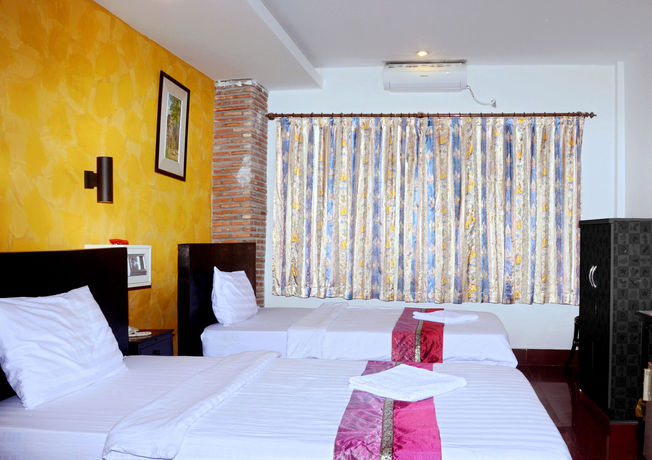 Imagen del bar/restaurante del Hotel Best Central Point. Foto 5