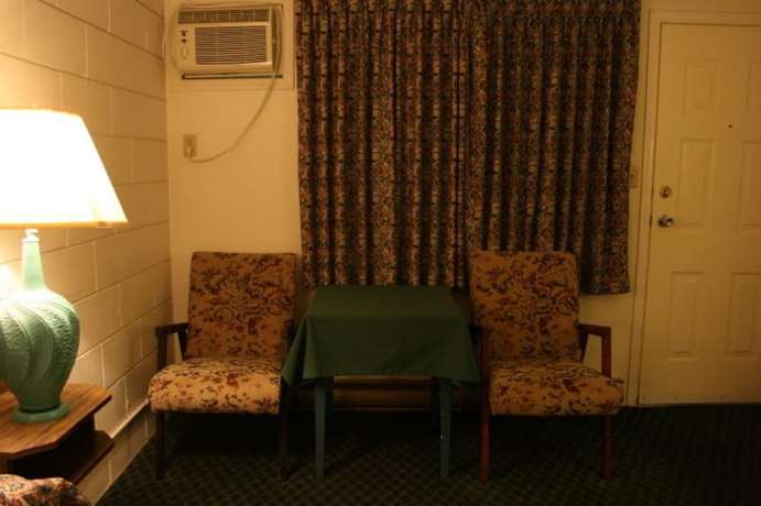 Imagen de la habitación del Hotel Best Continental Motel. Foto 8