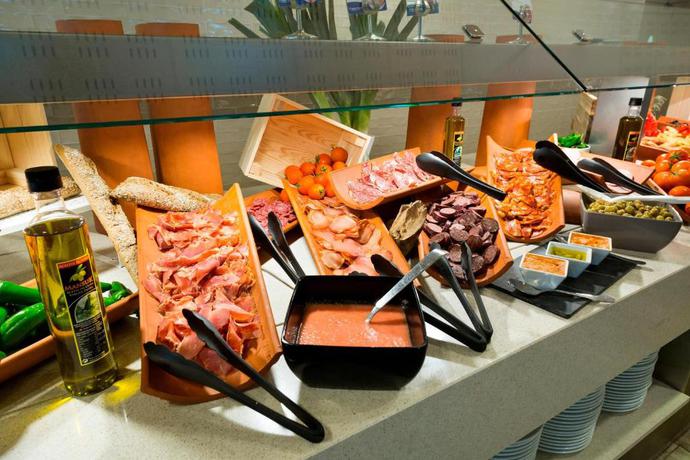 Imagen general del Hotel Best Costa Ballena. Foto 7