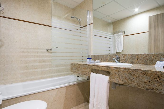 Imagen de la habitación del Hotel Best Da Vinci. Foto 14