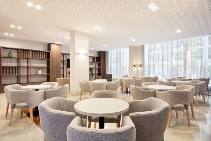 Imagen del bar/restaurante del Hotel Best Da Vinci. Foto 5