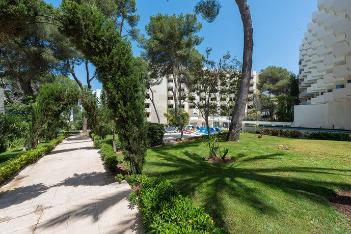 Imagen de los exteriores del Hotel Best Delta. Foto 16