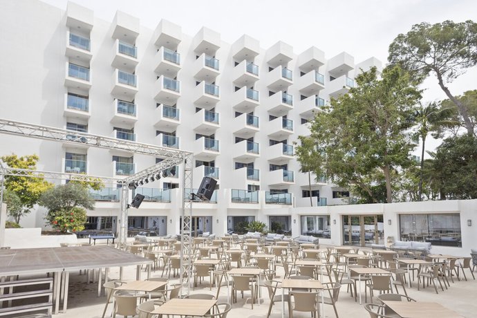 Imagen de los exteriores del Hotel Best Delta. Foto 18