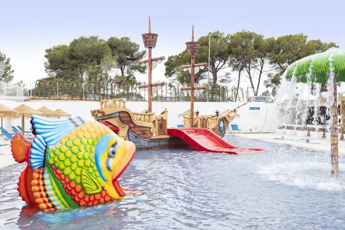 Imagen de la piscina del Hotel Best Delta. Foto 32