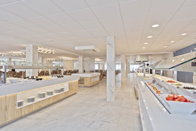 Imagen del bar/restaurante del Hotel Best Delta. Foto 5