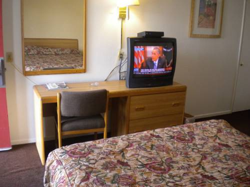 Imagen de la habitación del Hotel Best Economy Inn N Suites. Foto 6