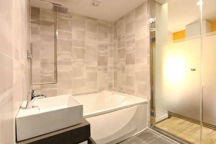 Imagen de la habitación del Hotel Best In City. Foto 2