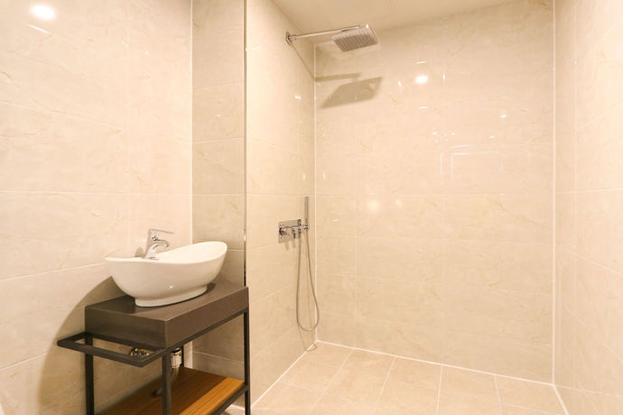 Imagen de la habitación del Hotel Best In City. Foto 10