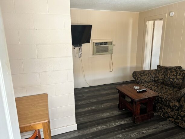 Imagen general del Hotel Best In Town Motel. Foto 2