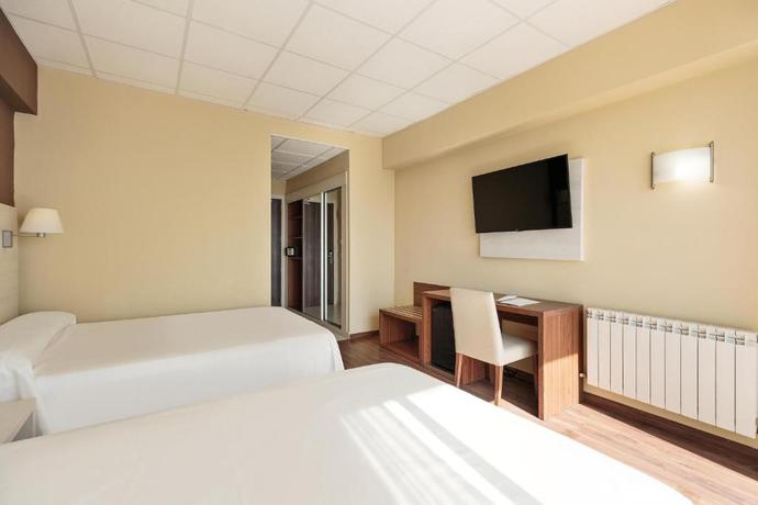 Imagen de la habitación del Hotel Best Indalo. Foto 8