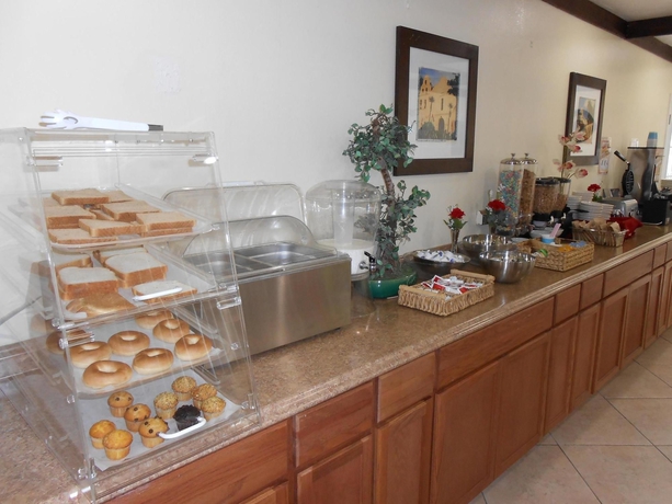 Imagen general del Hotel Best Inn and Suites. Foto 3