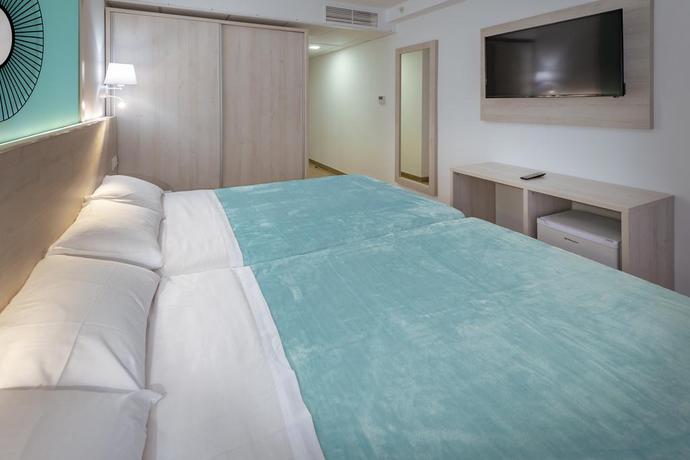 Imagen de la habitación del Hotel Best Lloret Splash. Foto 4