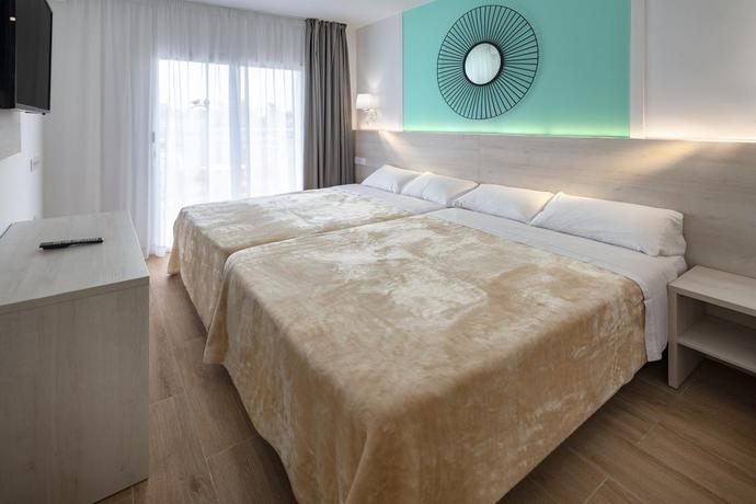 Imagen de la habitación del Hotel Best Lloret Splash. Foto 5