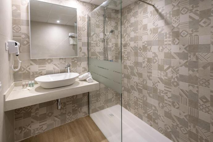 Imagen de la habitación del Hotel Best Lloret Splash. Foto 6