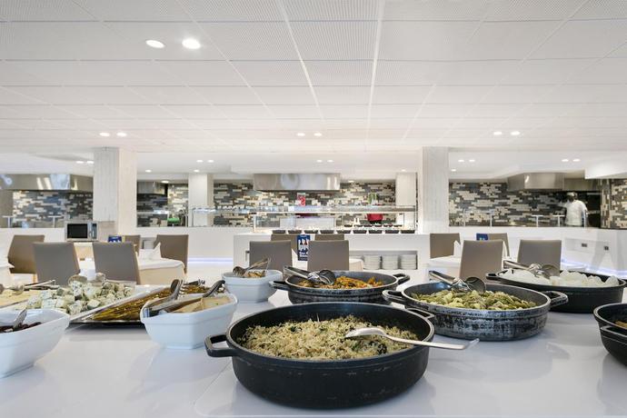 Imagen del bar/restaurante del Hotel Best Maritim. Foto 2