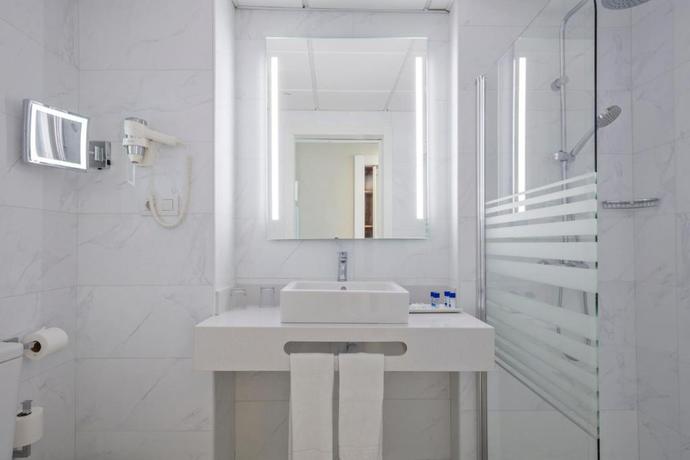 Imagen de la habitación del Hotel Best Mediterraneo. Foto 6