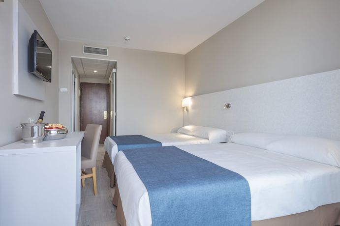Imagen de la habitación del Hotel Best Mediterraneo. Foto 4