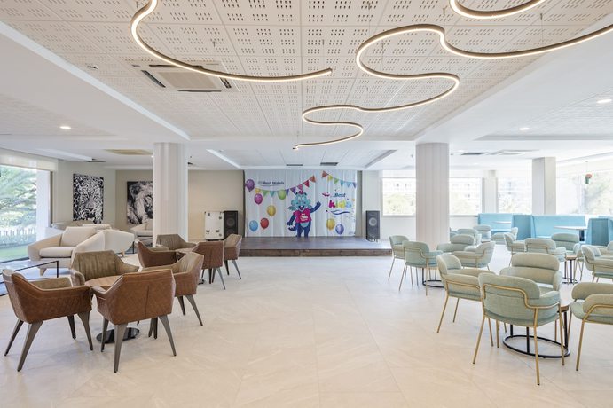 Imagen de los interiores del Hotel Best Mediterraneo. Foto 10