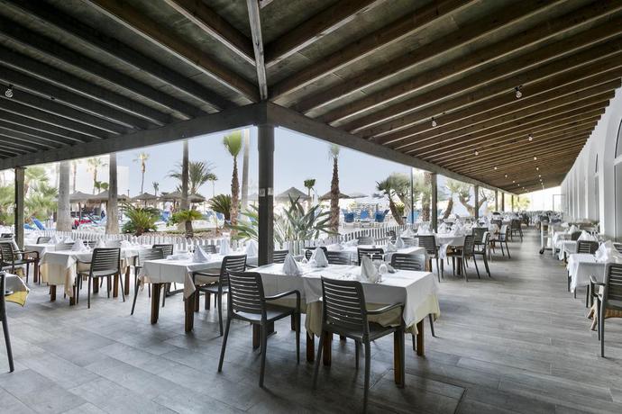 Imagen del bar/restaurante del Hotel Best Mojacar. Foto 3