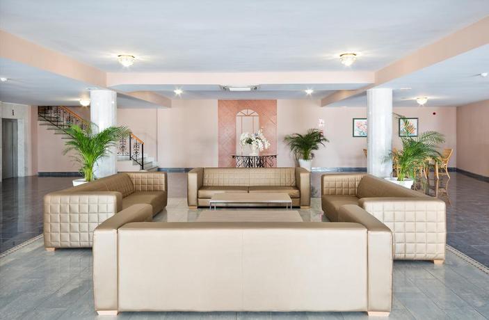 Imagen de los interiores del Hotel Best Mojacar. Foto 13