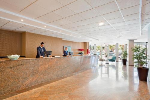 Imagen de los interiores del Hotel Best Negresco. Foto 9