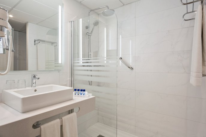 Imagen de la habitación del Hotel Best Negresco. Foto 6